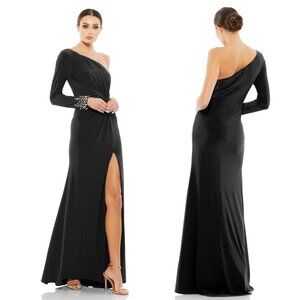 MAC DUGGAL | ONE SLEEVE BEADED CUFF SIDE TWIST GOWN 55696